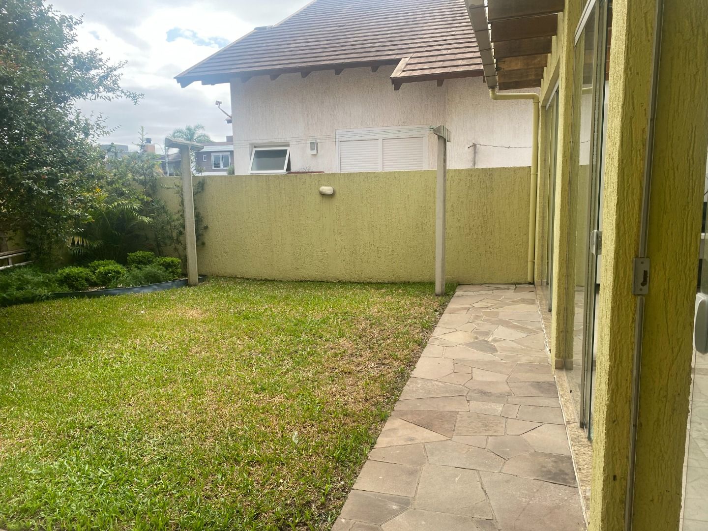 Casa de Condomínio à venda com 4 quartos, 300m² - Foto 11