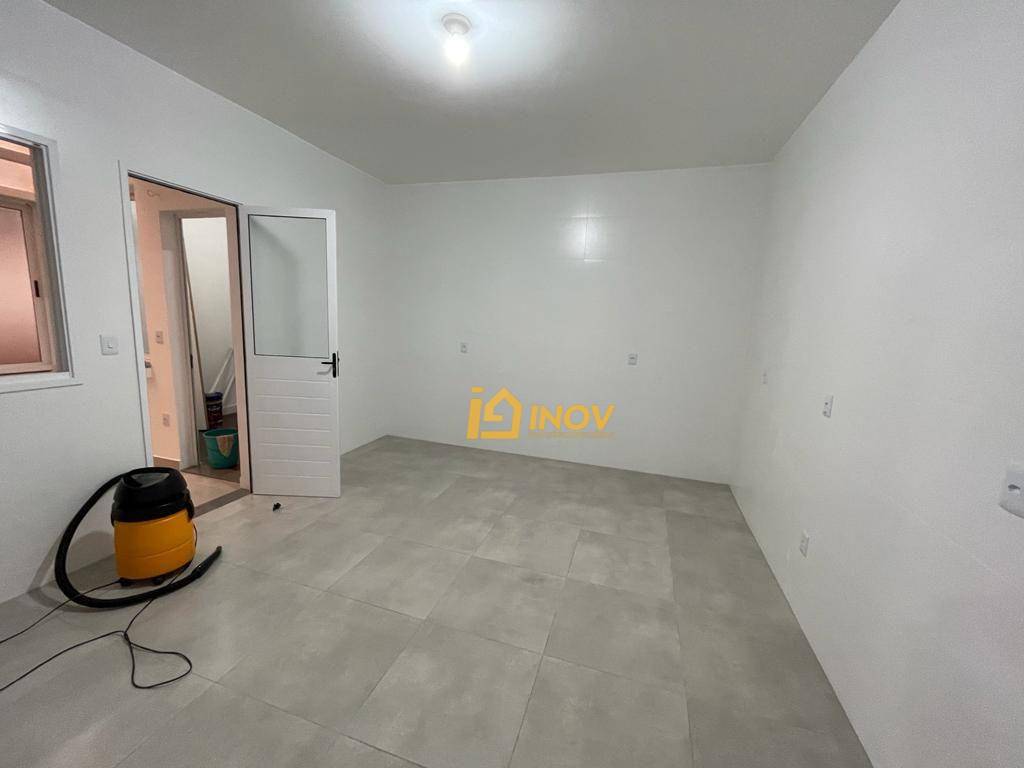 Apartamento à venda com 3 quartos, 120m² - Foto 3