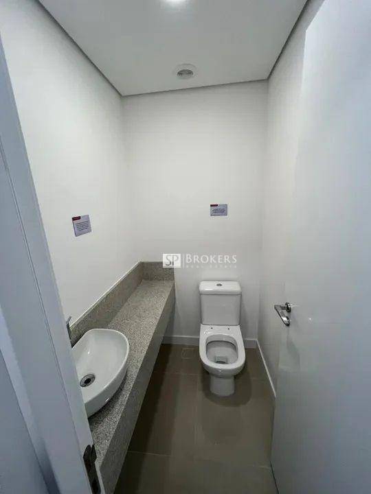 Apartamento à venda com 2 quartos, 81m² - Foto 2