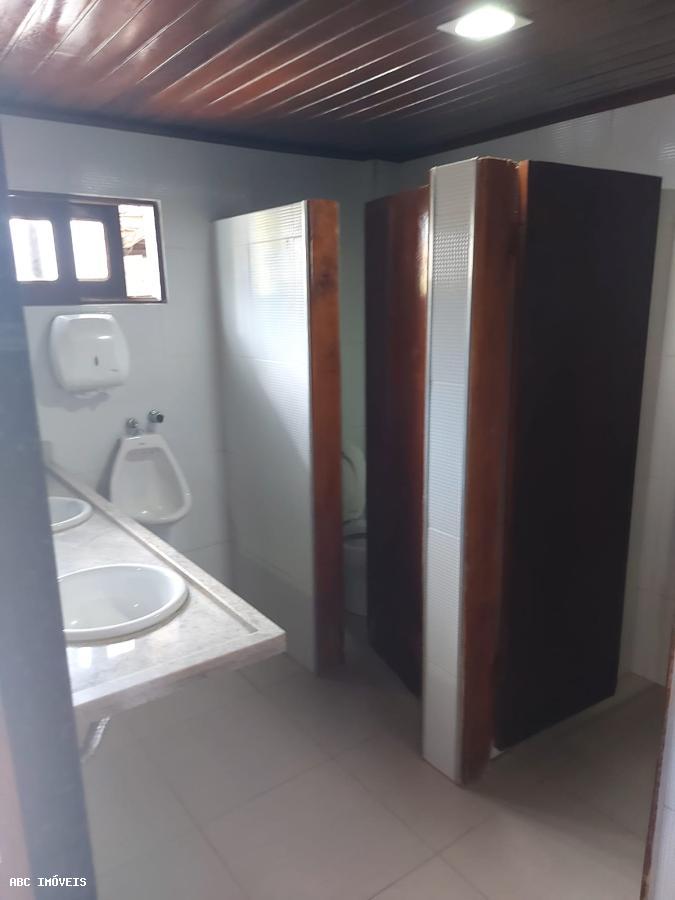 Casa de Condomínio para alugar com 3 quartos, 345m² - Foto 12