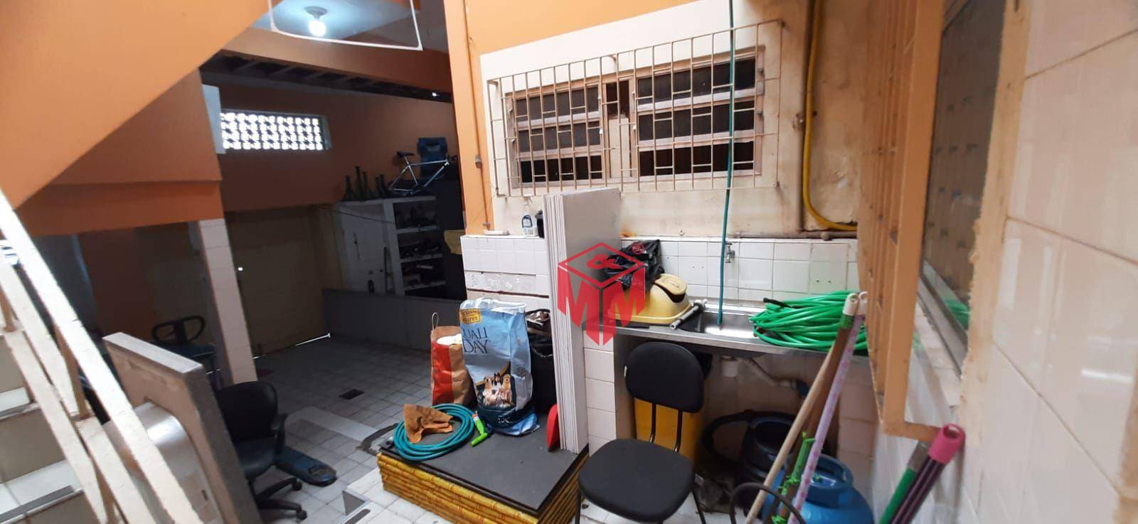 Sobrado à venda com 7 quartos, 350m² - Foto 19