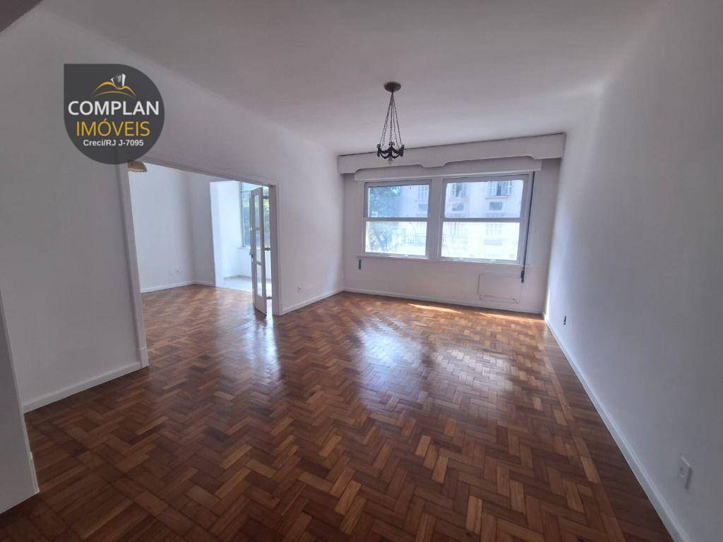 Apartamento à venda com 3 quartos, 160m² - Foto 1