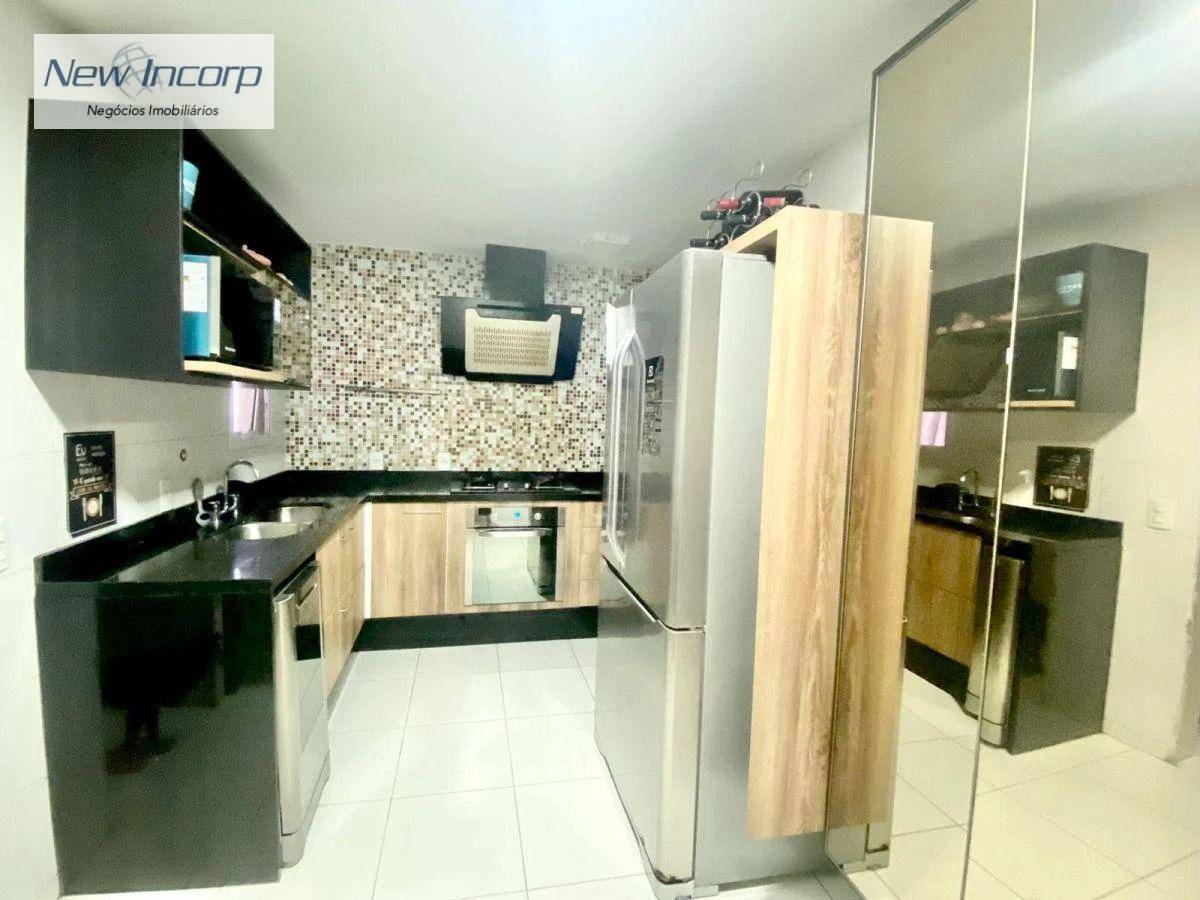 Apartamento à venda com 4 quartos, 214m² - Foto 5