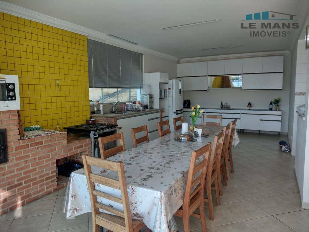 Casa à venda com 3 quartos, 298m² - Foto 27