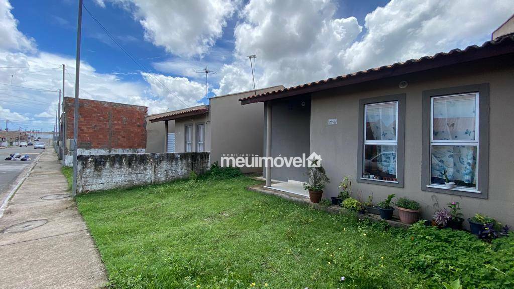 Casa de Condomínio à venda com 2 quartos, 51m² - Foto 1