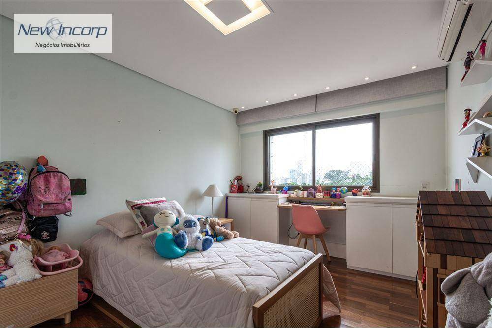 Apartamento à venda com 3 quartos, 210m² - Foto 19