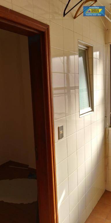 Apartamento à venda com 3 quartos, 180m² - Foto 29