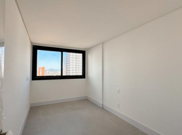 Apartamento à venda com 2 quartos, 79m² - Foto 18