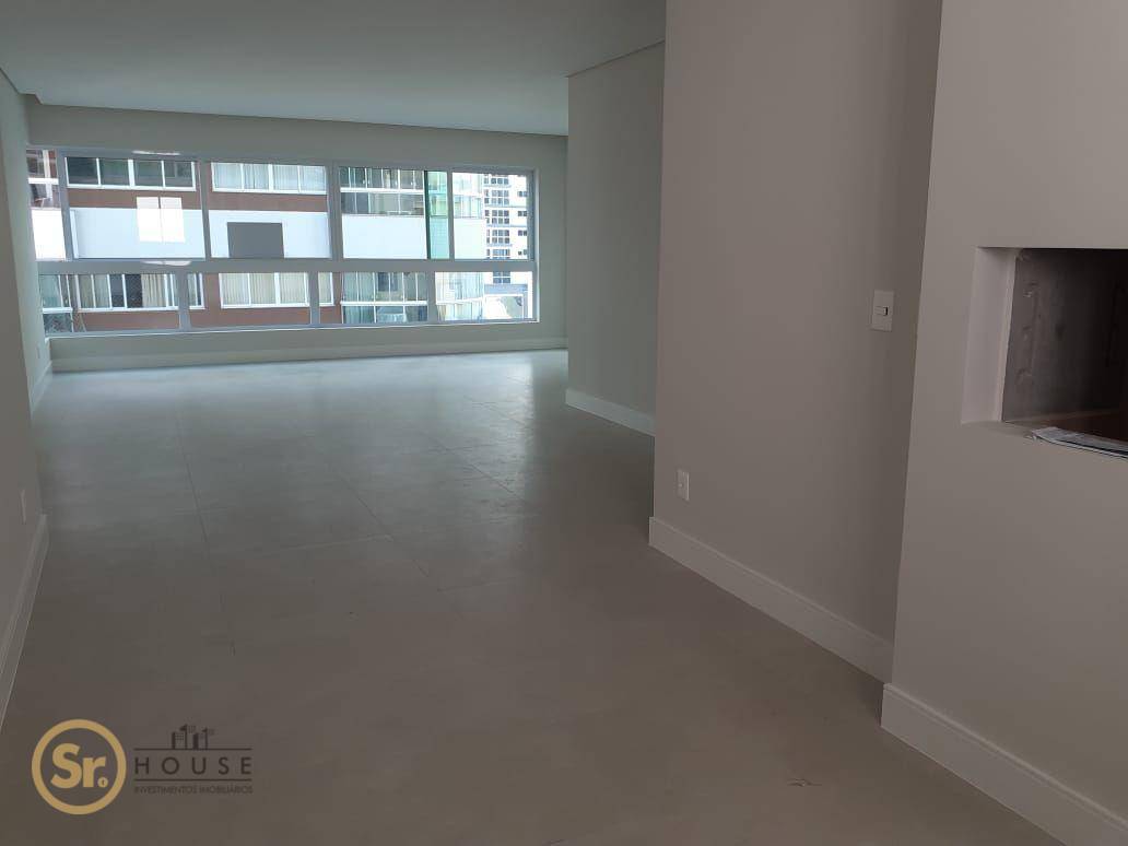 Apartamento à venda com 3 quartos, 120m² - Foto 13