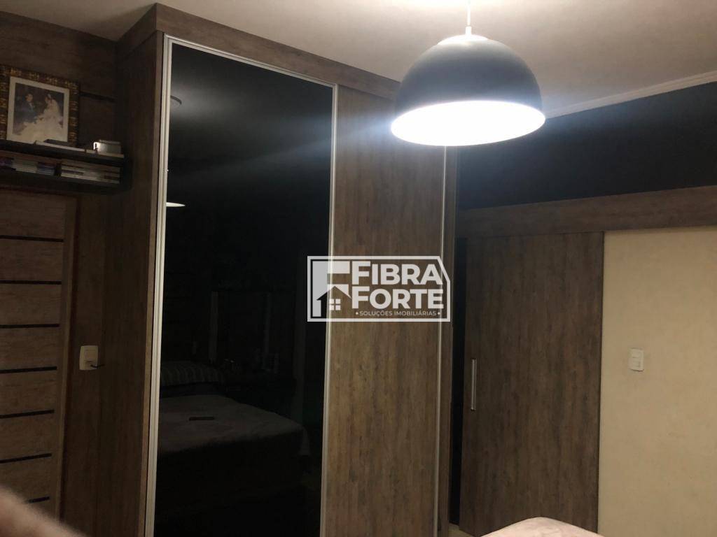 Casa à venda com 3 quartos, 76m² - Foto 16