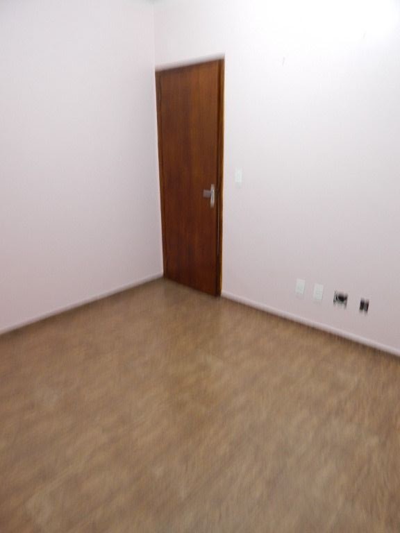 Sobrado à venda com 3 quartos, 200m² - Foto 21