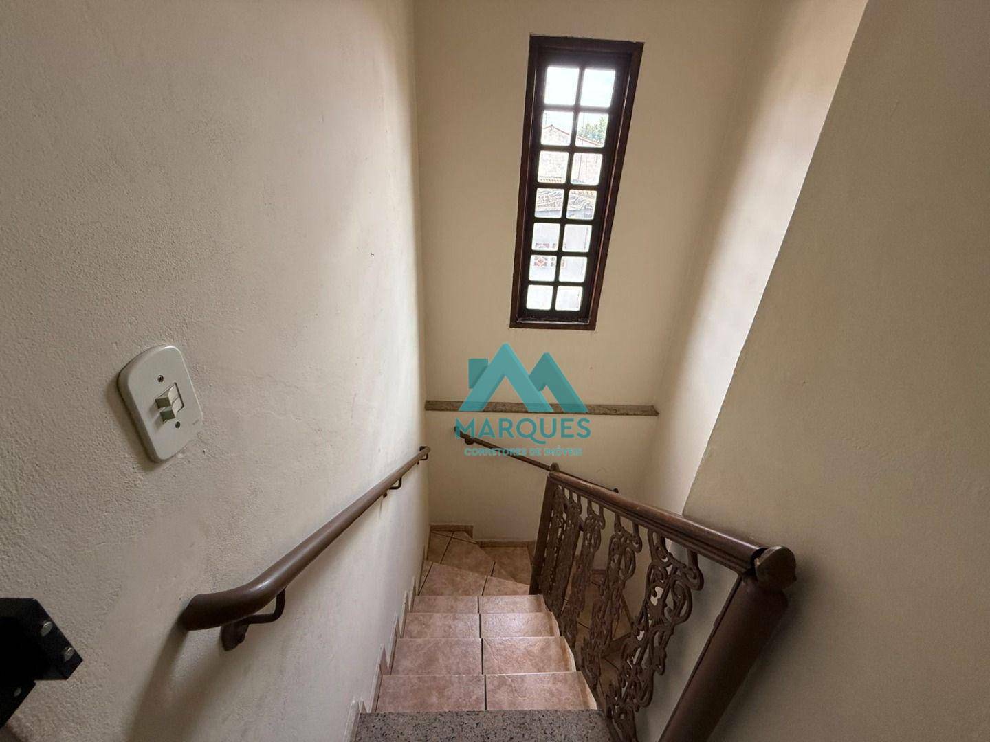 Sobrado à venda com 4 quartos, 207m² - Foto 4