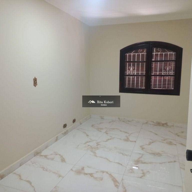 Sobrado à venda com 4 quartos, 219m² - Foto 8