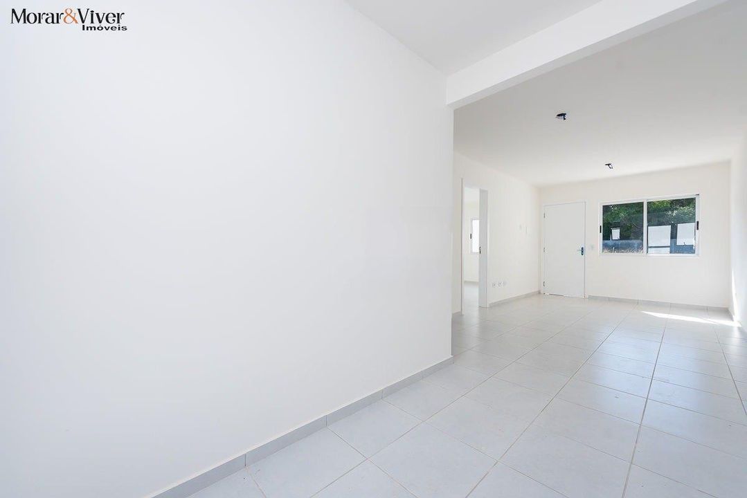 Casa à venda com 3 quartos, 57m² - Foto 8