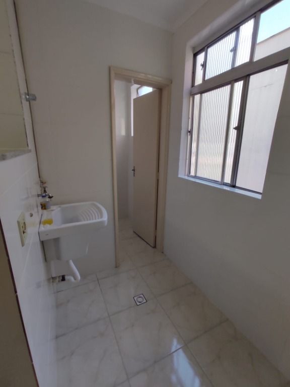 Apartamento à venda com 2 quartos, 68m² - Foto 26