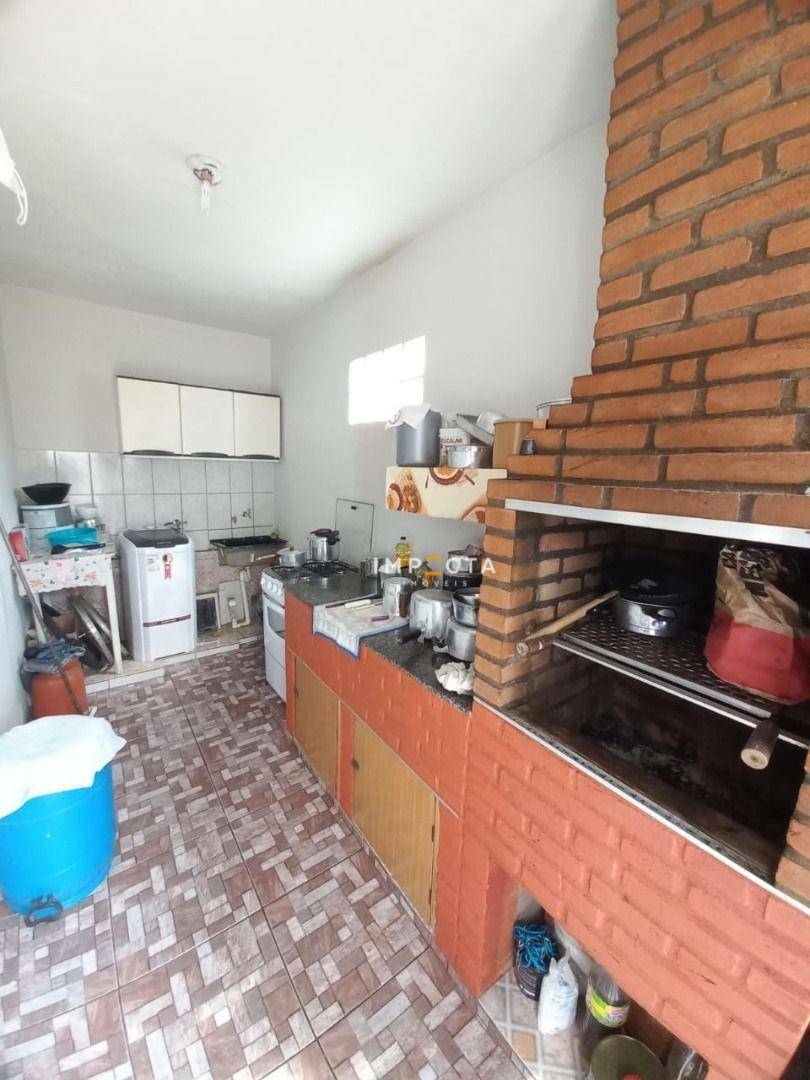 Casa à venda com 3 quartos, 88m² - Foto 14