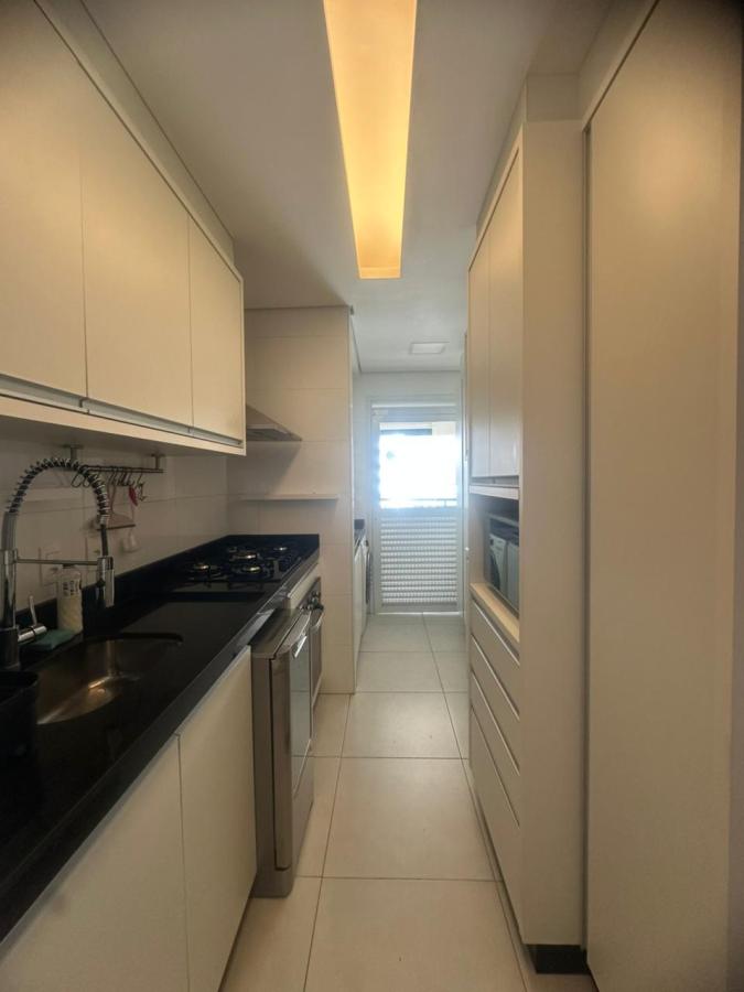 Apartamento para alugar com 2 quartos, 96m² - Foto 7