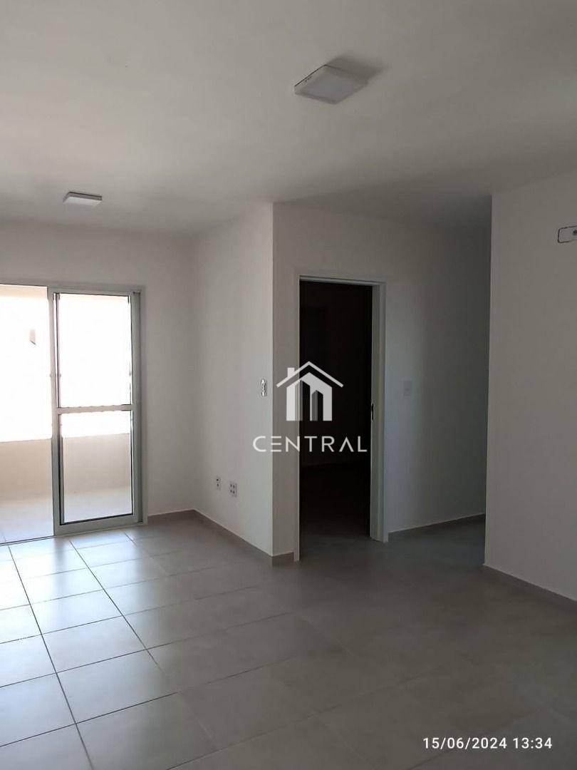 Apartamento à venda com 2 quartos, 62m² - Foto 4