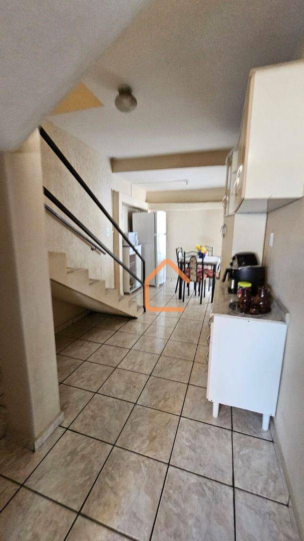 Casa à venda com 3 quartos, 127m² - Foto 8