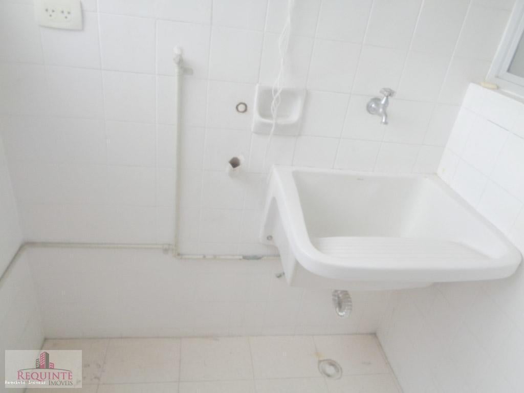 Apartamento à venda com 2 quartos, 65m² - Foto 12