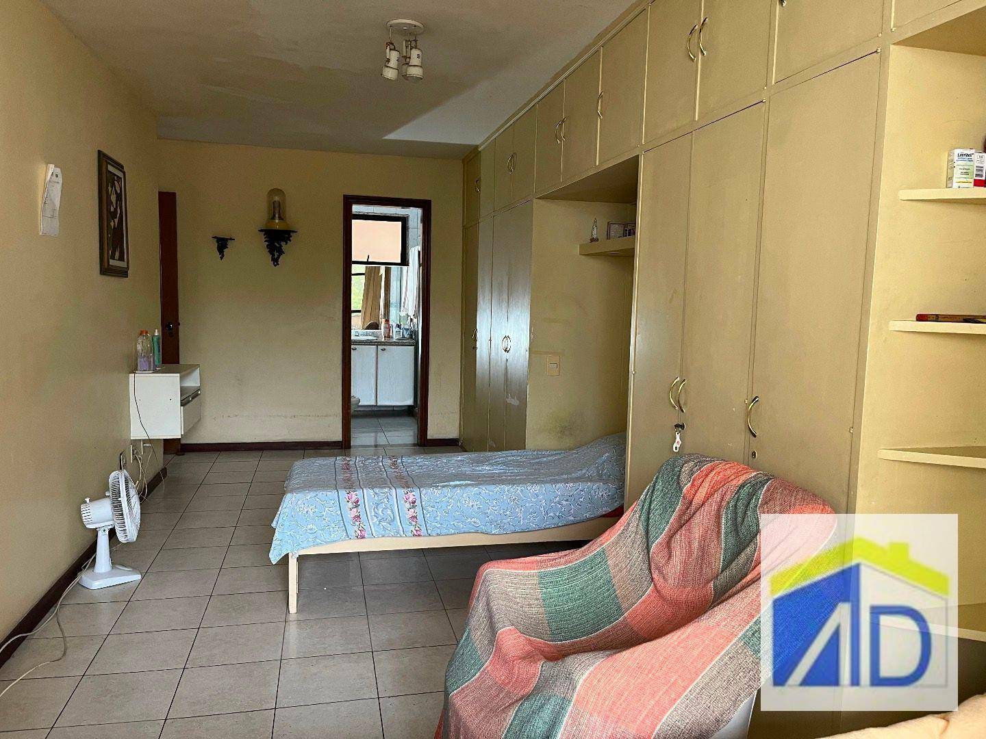 Apartamento à venda com 3 quartos, 191m² - Foto 23