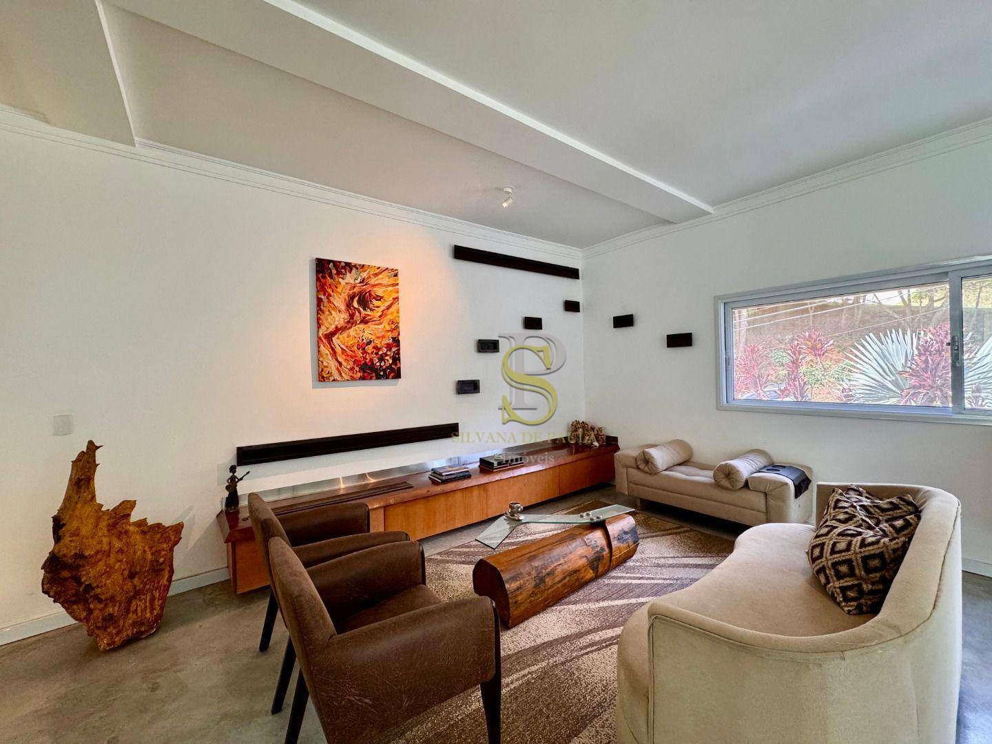 Casa de Condomínio para alugar com 5 quartos, 530m² - Foto 3