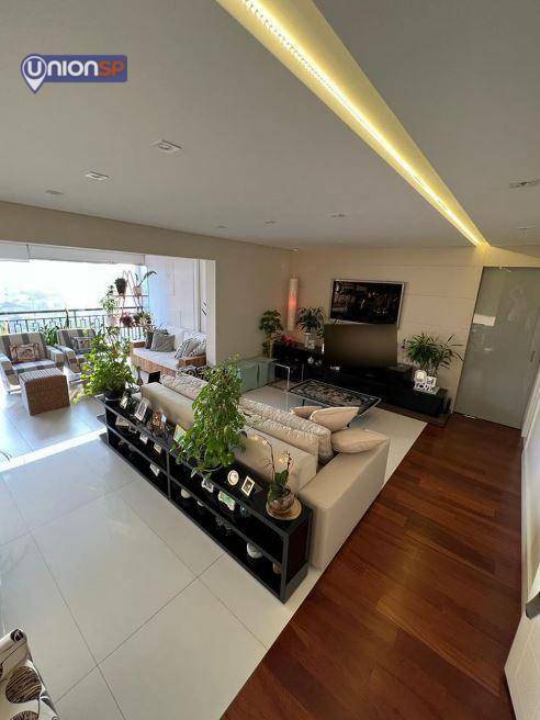 Apartamento à venda com 3 quartos, 140m² - Foto 3