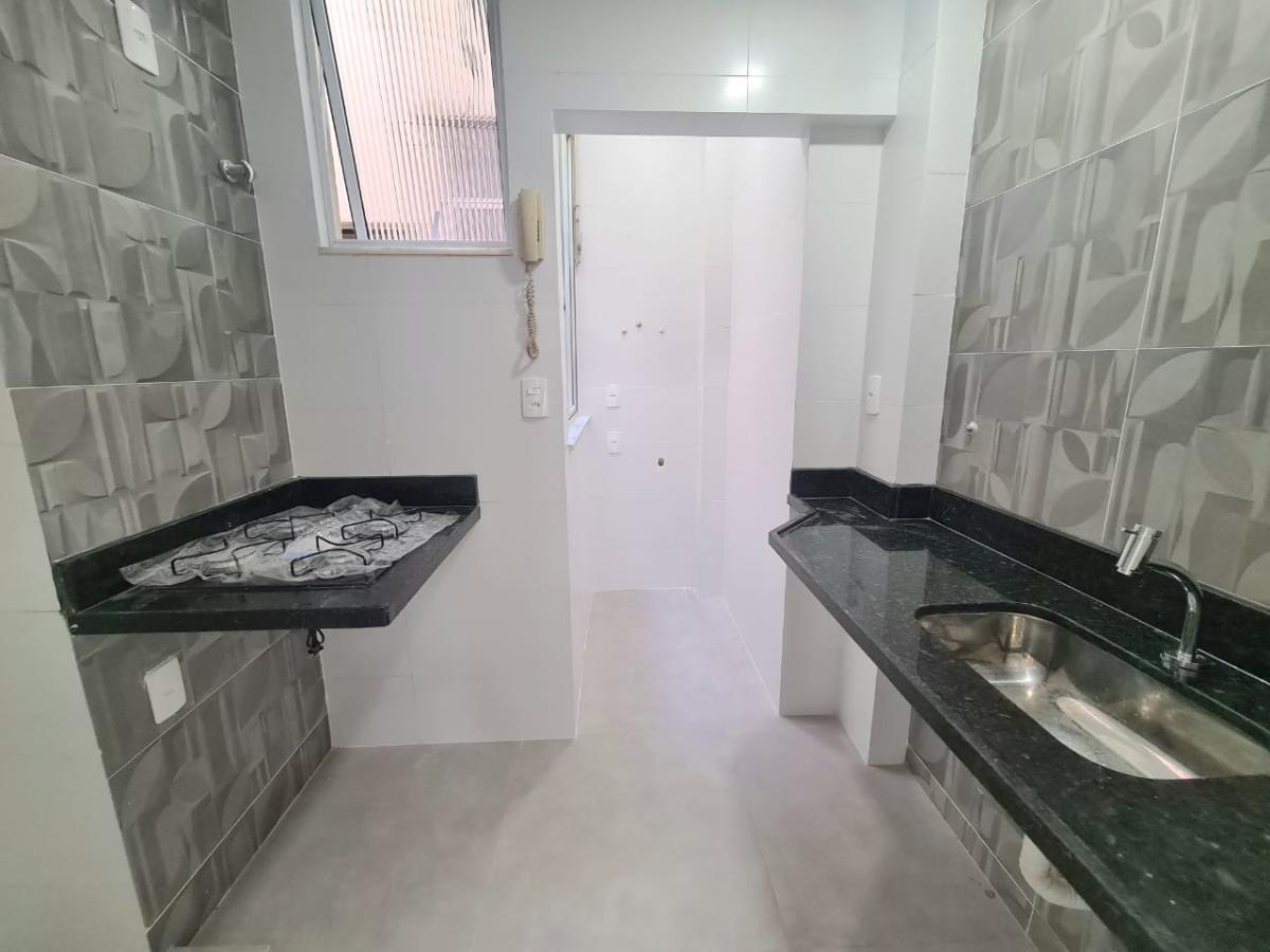 Apartamento à venda com 1 quarto, 40m² - Foto 13