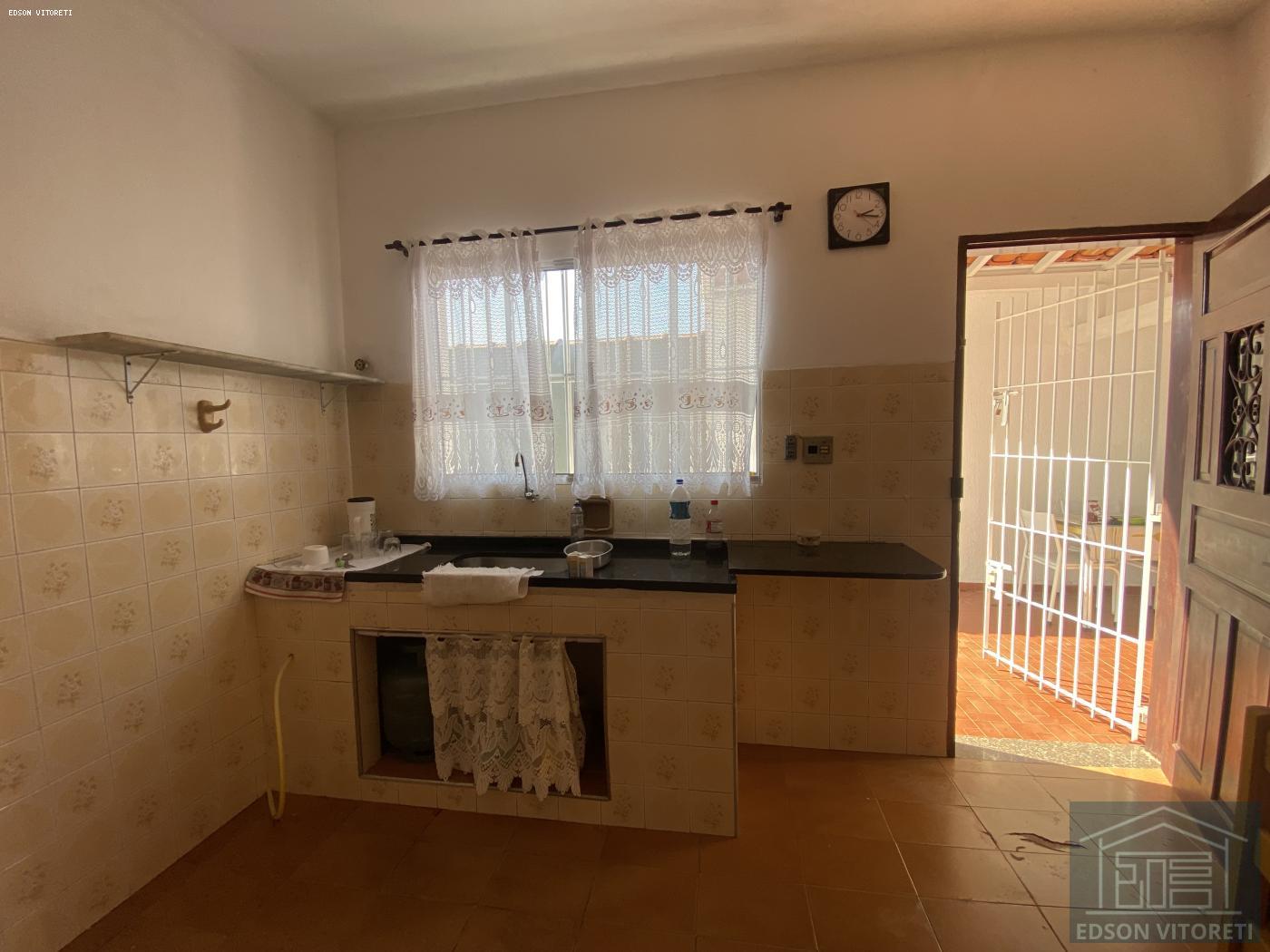 Casa à venda com 1 quarto, 78m² - Foto 12