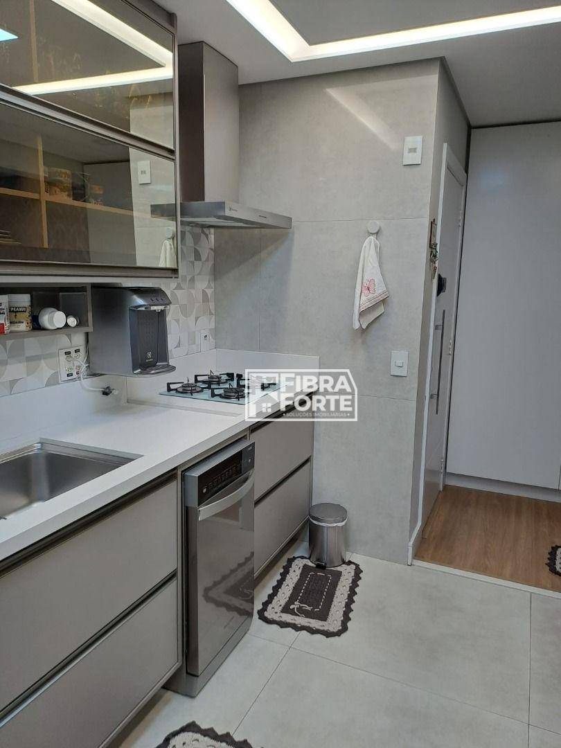 Apartamento à venda com 3 quartos, 82m² - Foto 7