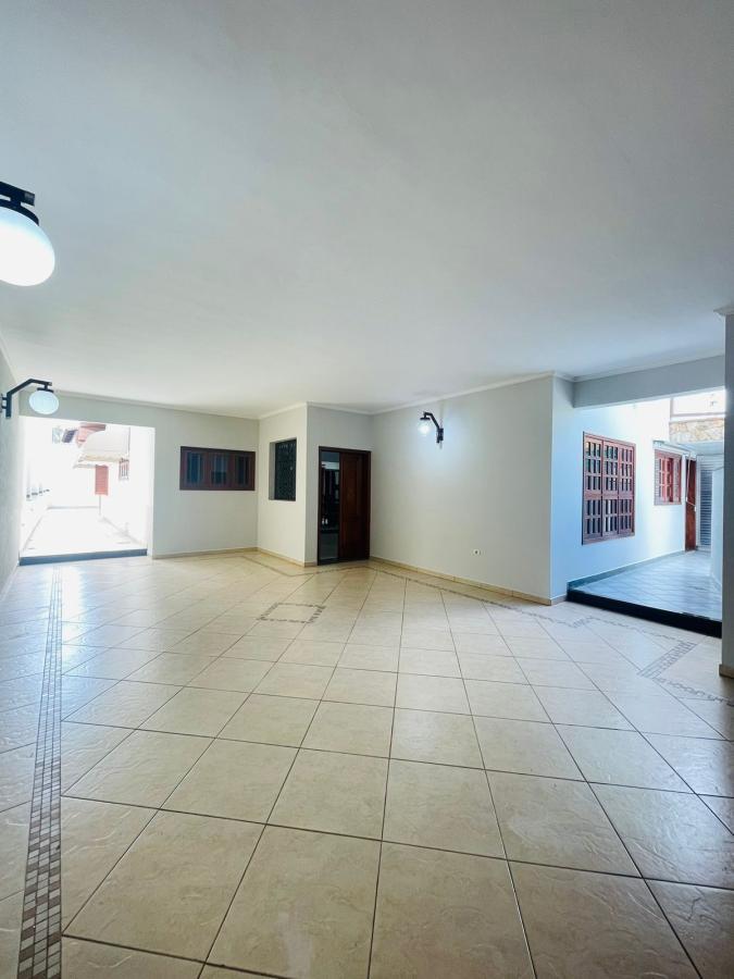 Casa à venda com 3 quartos, 322m² - Foto 6