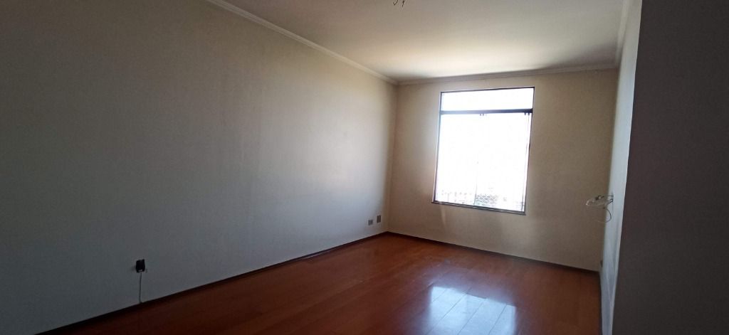 Apartamento para alugar com 3 quartos, 140m² - Foto 13