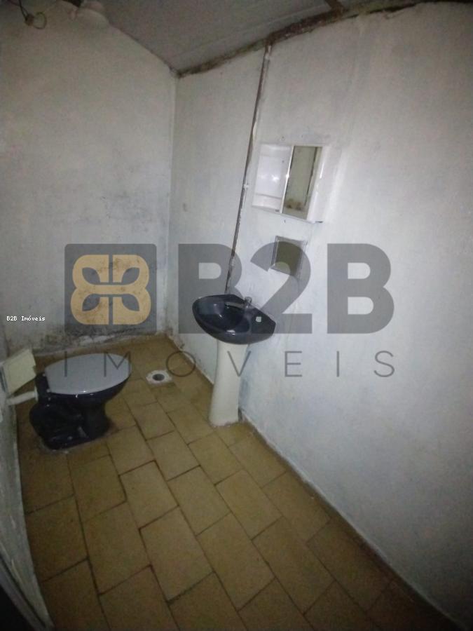 Casa à venda com 3 quartos, 200m² - Foto 14