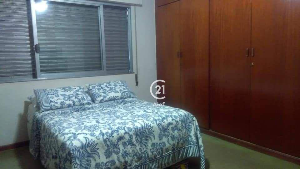 Apartamento à venda com 3 quartos, 256m² - Foto 17