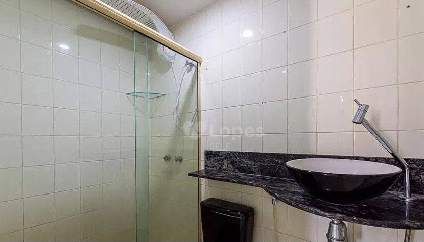 Apartamento à venda com 2 quartos, 67m² - Foto 9