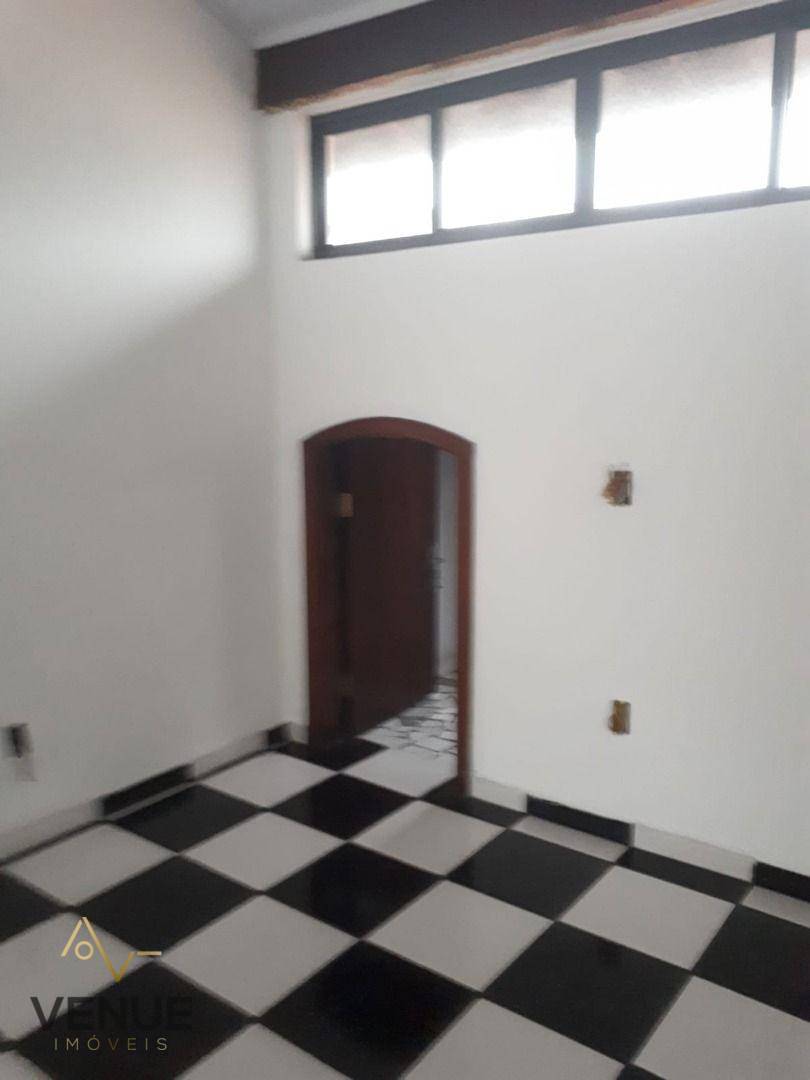 Sobrado à venda com 2 quartos, 200m² - Foto 6