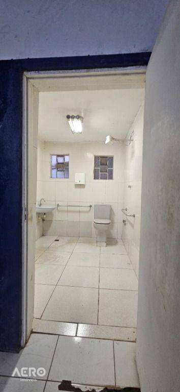 Depósito-Galpão-Armazém à venda, 555m² - Foto 9