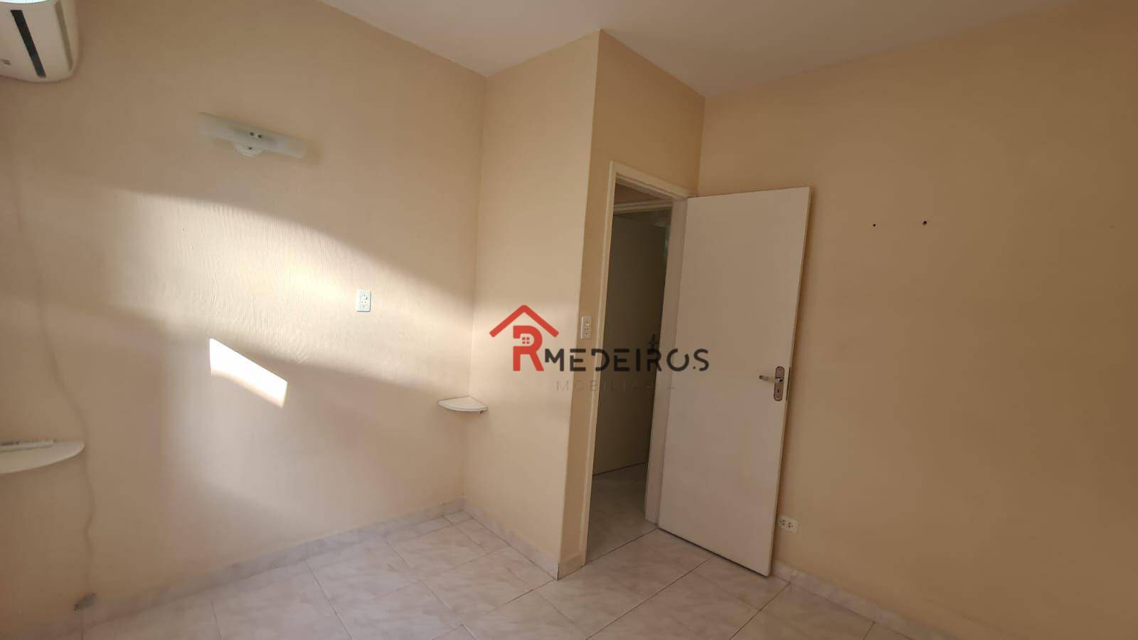 Apartamento à venda com 2 quartos, 57m² - Foto 9