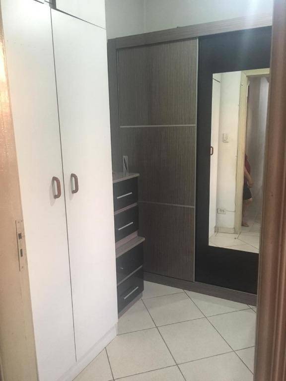 Apartamento à venda com 2 quartos, 64m² - Foto 7