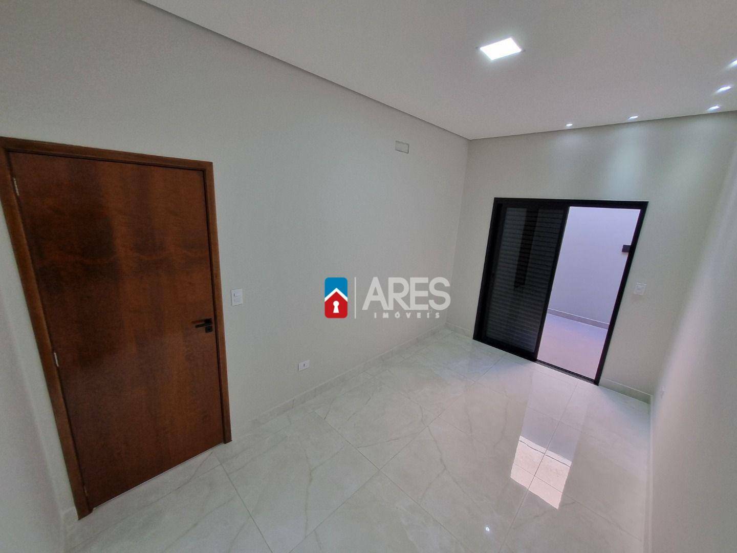 Casa à venda com 2 quartos, 107m² - Foto 12