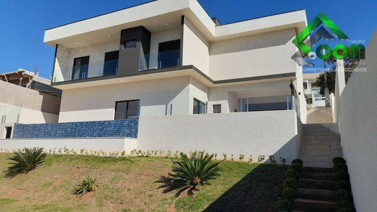 Casa à venda com 3 quartos, 221m² - Foto 1