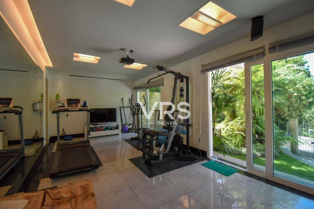 Casa de Condomínio à venda e aluguel com 5 quartos, 500m² - Foto 9