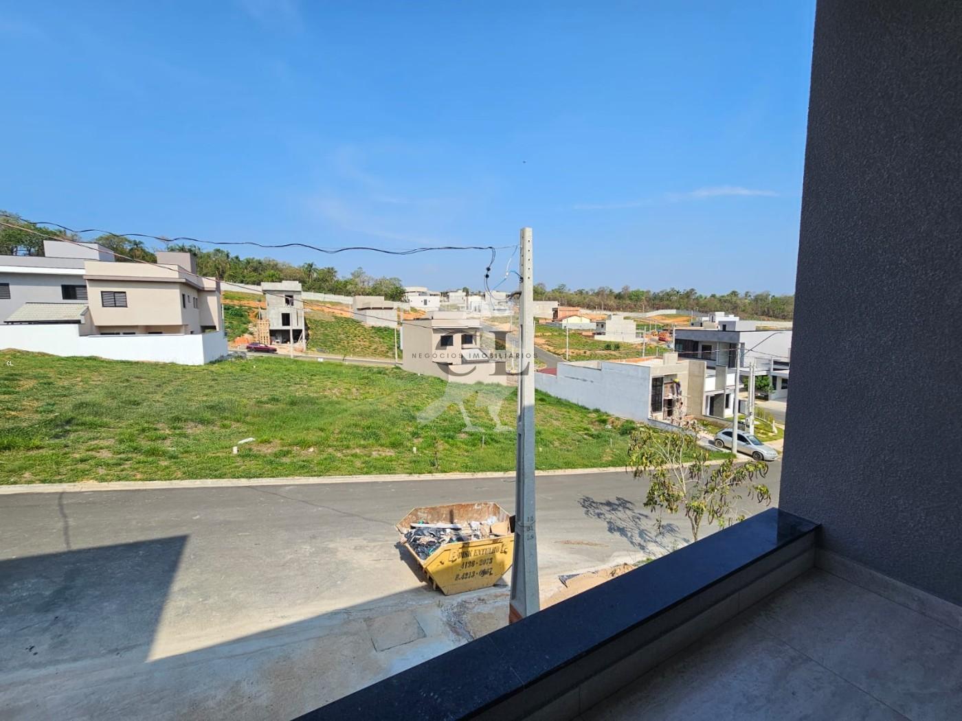 Casa à venda com 2 quartos, 140m² - Foto 12