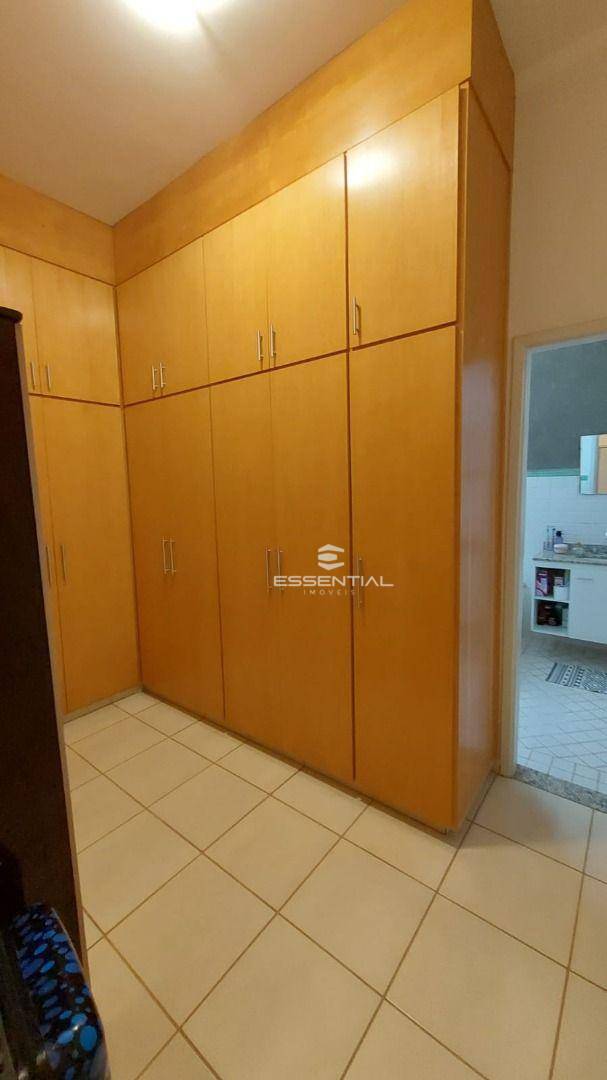 Casa de Condomínio à venda com 3 quartos, 215m² - Foto 11