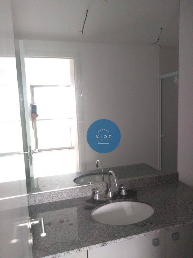 Apartamento para alugar com 3 quartos, 83m² - Foto 8