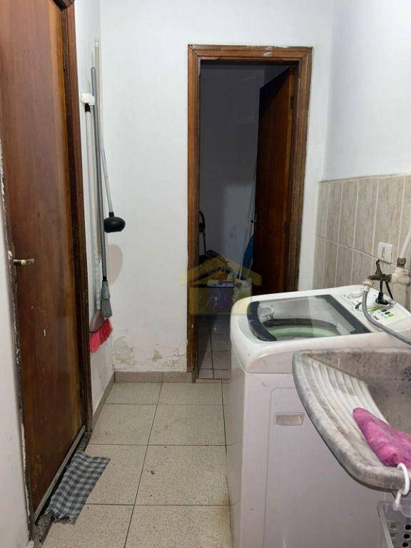 Sobrado à venda com 3 quartos, 90m² - Foto 13