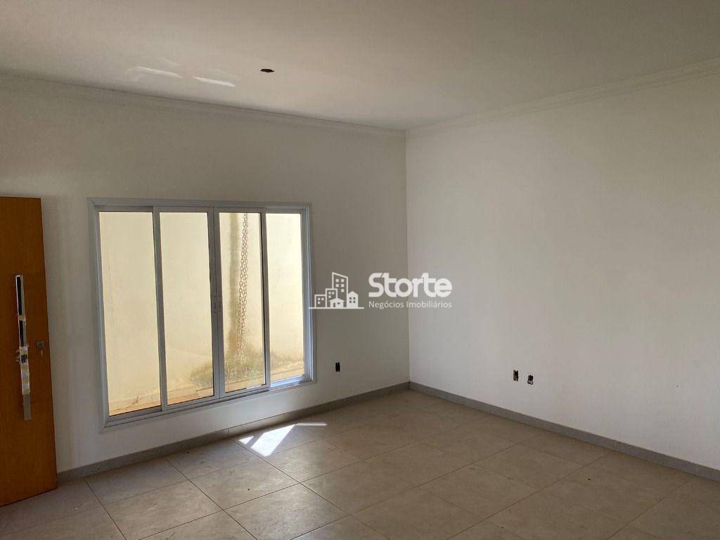 Casa à venda com 4 quartos, 270m² - Foto 4