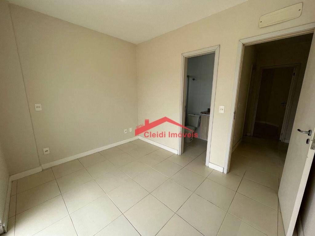 Apartamento à venda com 3 quartos, 83m² - Foto 9