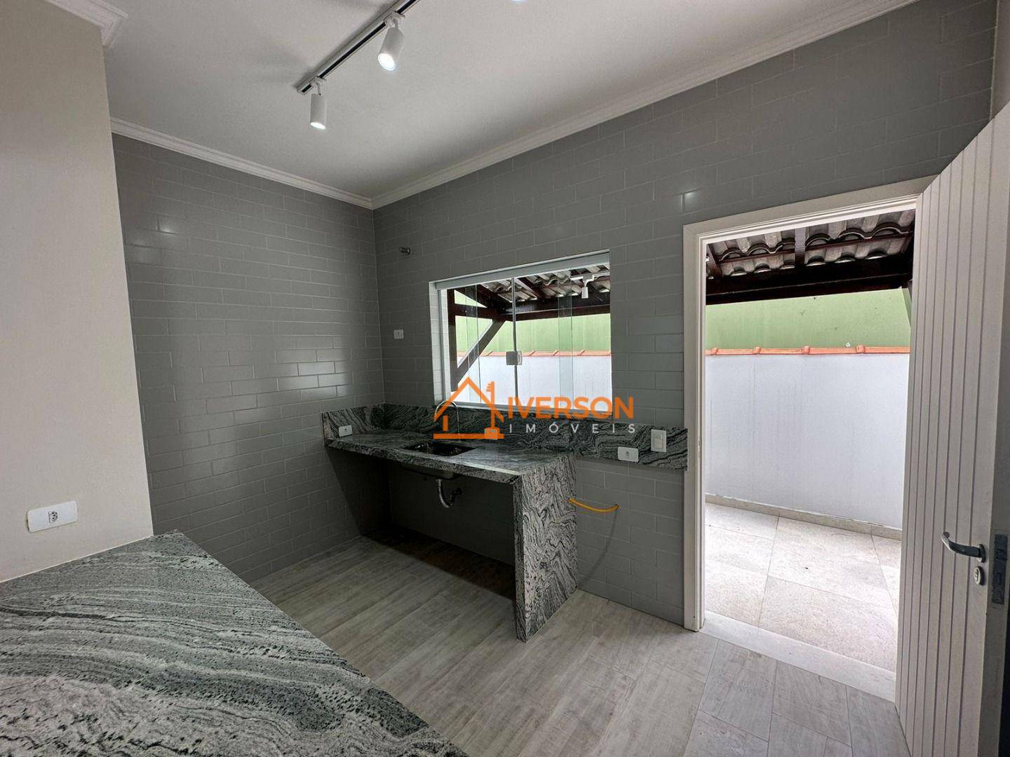 Casa à venda com 3 quartos, 150m² - Foto 6