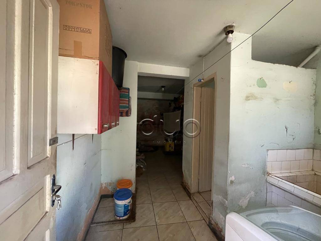 Casa à venda com 3 quartos, 269m² - Foto 12